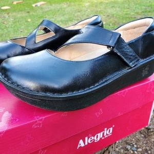 Alegria Dayna Women's shoes